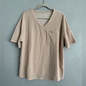 Women’s V-neck T-shirt Size Large Tan Textured Stripes